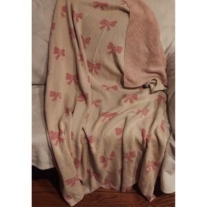 Cupcakes and Cashmere Pink & Cream Cotton Knit Blanket Bow Design Size 50×70